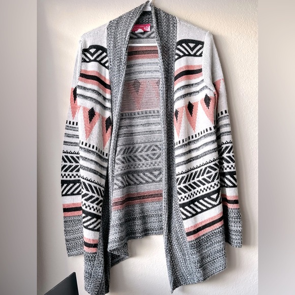 Native American style cardigan - Picture 1 of 4